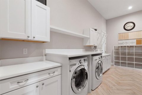 Casa en venta en Tampa, Florida, 5 dormitorios, 517.19 m2 № 2233293 - foto 26