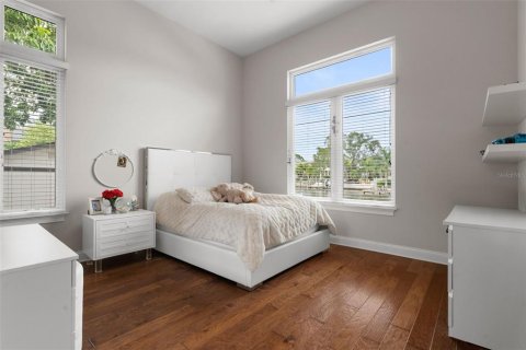 Casa en venta en Tampa, Florida, 5 dormitorios, 517.19 m2 № 2233293 - foto 29