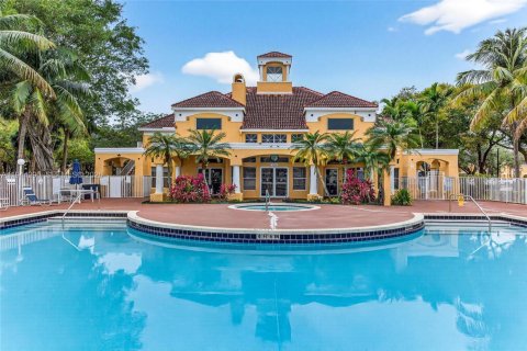 Copropriété à vendre à Oakland Park, Floride: 2 chambres, 116.69 m2 № 2152819 - photo 26