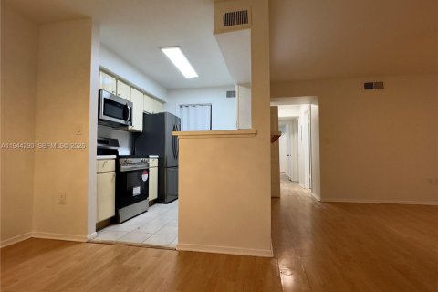 Copropriété à vendre à Oakland Park, Floride: 2 chambres, 116.69 m2 № 2152819 - photo 10