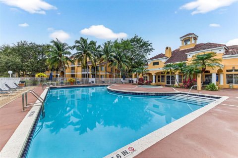 Copropriété à vendre à Oakland Park, Floride: 2 chambres, 116.69 m2 № 2152819 - photo 28