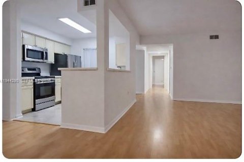 Copropriété à vendre à Oakland Park, Floride: 2 chambres, 116.69 m2 № 2152819 - photo 5