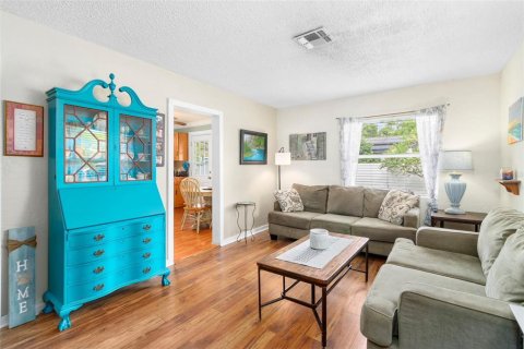 Villa ou maison à vendre à Saint Petersburg, Floride: 2 chambres, 62.43 m2 № 1380880 - photo 4