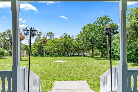 Casa en venta en Fruitland Park, Florida, 4 dormitorios, 294.96 m2 № 2198994 - foto 14