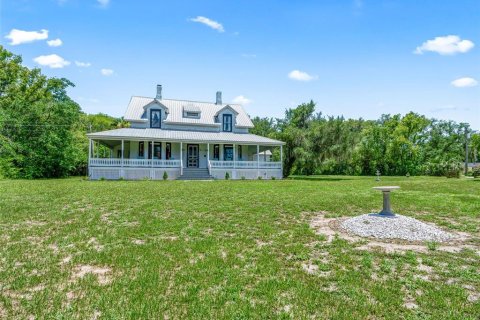 Casa en venta en Fruitland Park, Florida, 4 dormitorios, 294.96 m2 № 2198994 - foto 8