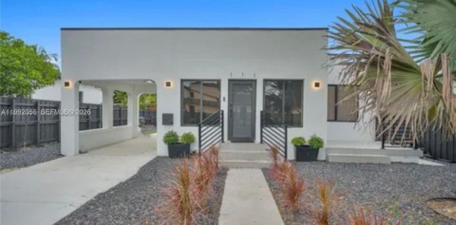 Villa ou maison à Miami, Floride 3 chambres, 126.9 m2 № 2057012