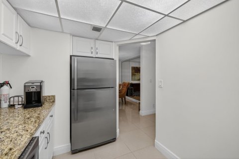 Copropriété à vendre à Fort Lauderdale, Floride: 2 chambres, 106.37 m2 № 2241405 - photo 16