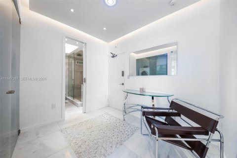 Купить кондоминиум в Майами-Бич, Флорида 2 спальни, 119.19м2, № 2003538 - фото 11