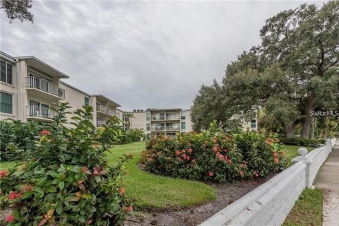 Condominio en alquiler en Tampa, Florida, 2 dormitorios, 86.96 m2 № 1866656 - foto 11