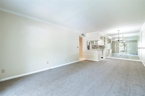 Condominio en alquiler en Tampa, Florida, 2 dormitorios, 86.96 m2 № 1866656 - foto 9