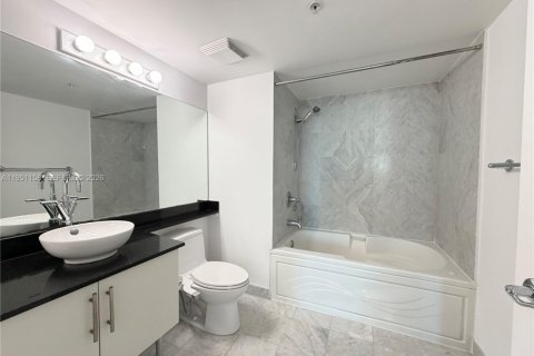 Copropriété à louer à Miami, Floride: 1 chambre, 72 m2 № 2007215 - photo 13
