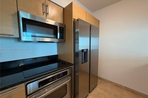 Copropriété à louer à Miami, Floride: 1 chambre, 72 m2 № 2007215 - photo 4