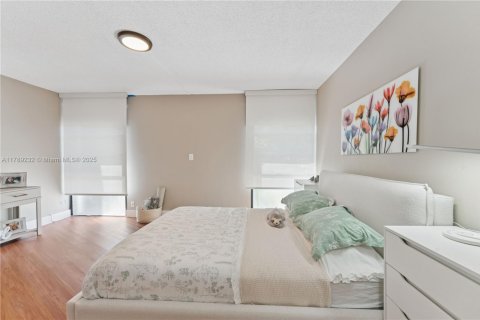 Condominio en venta en Aventura, Florida, 2 dormitorios, 100.61 m2 № 1748612 - foto 14