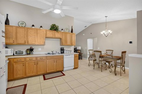 Immobilier commercial à vendre à Palm Coast, Floride: 6 chambres, 260.13 m2 № 2306534 - photo 9