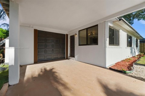 Villa ou maison à vendre à Fort Lauderdale, Floride: 3 chambres, 144.74 m2 № 1931559 - photo 27