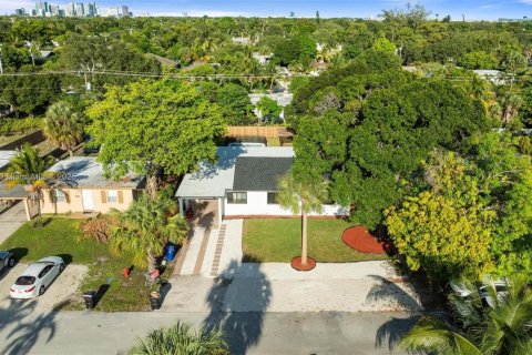 Villa ou maison à vendre à Fort Lauderdale, Floride: 3 chambres, 144.74 m2 № 1931559 - photo 30
