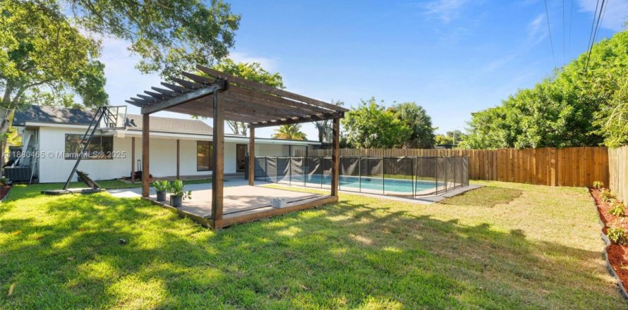 Villa ou maison à Fort Lauderdale, Floride 3 chambres, 144.74 m2 № 1931559