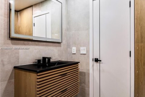 Villa ou maison à vendre à Fort Lauderdale, Floride: 5 chambres, 212.28 m2 № 2051550 - photo 24