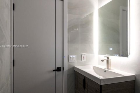 Villa ou maison à vendre à Fort Lauderdale, Floride: 5 chambres, 212.28 m2 № 2051550 - photo 29