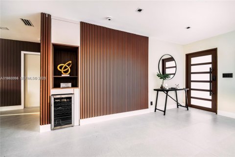 Villa ou maison à vendre à Fort Lauderdale, Floride: 5 chambres, 212.28 m2 № 2051550 - photo 2