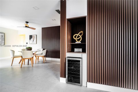 Villa ou maison à vendre à Fort Lauderdale, Floride: 5 chambres, 212.28 m2 № 2051550 - photo 3