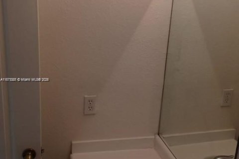 Condominio en alquiler en Homestead, Florida, 2 dormitorios, 86.4 m2 № 1898003 - foto 6