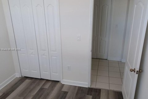 Condominio en alquiler en Homestead, Florida, 2 dormitorios, 86.4 m2 № 1898003 - foto 5