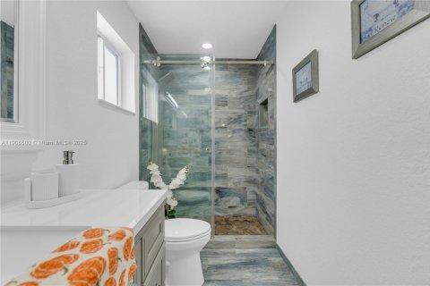 Villa ou maison à louer à Hialeah, Floride: 4 chambres, 137.03 m2 № 1957187 - photo 23