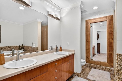 Townhouse in Treasure Island, Florida 3 bedrooms, 224.36 sq.m. № 2379809 - photo 25