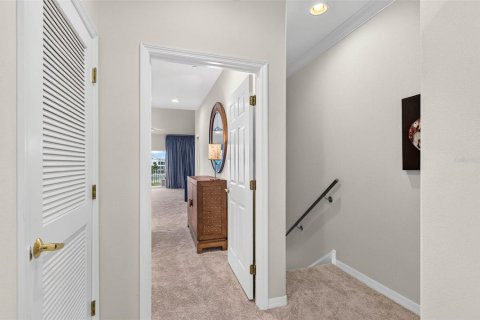 Townhouse in Treasure Island, Florida 3 bedrooms, 224.36 sq.m. № 2379809 - photo 19
