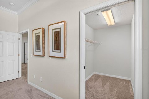 Townhouse in Treasure Island, Florida 3 bedrooms, 224.36 sq.m. № 2379809 - photo 15