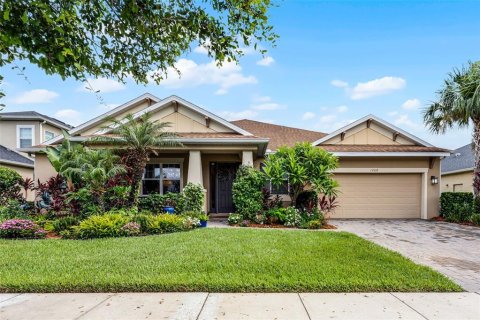 House in Oviedo, Florida 4 bedrooms, 303.98 sq.m. № 1819672 - photo 1