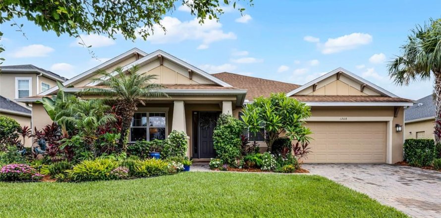 House in Oviedo, Florida 4 bedrooms, 303.98 sq.m. № 1819672