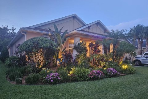 House in Oviedo, Florida 4 bedrooms, 303.98 sq.m. № 1819672 - photo 2