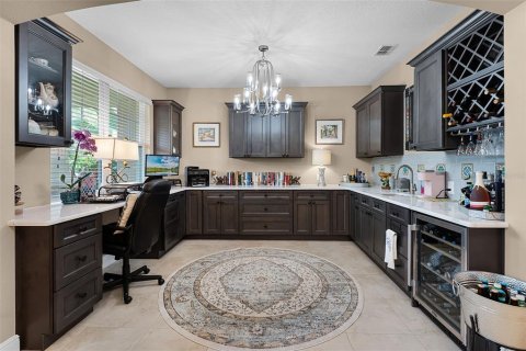 House in Oviedo, Florida 4 bedrooms, 303.98 sq.m. № 1819672 - photo 8
