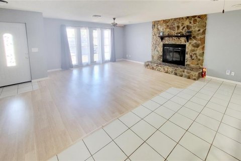 Villa ou maison à louer à Bradenton, Floride: 3 chambres, 175.77 m2 № 1824231 - photo 2