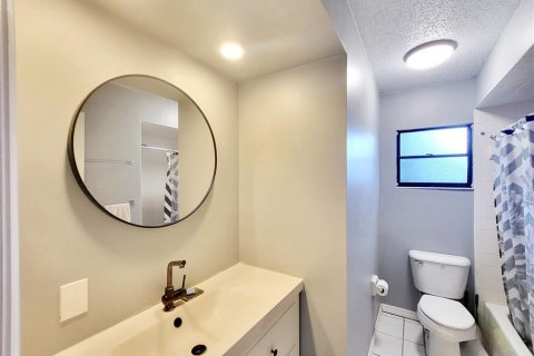 Villa ou maison à louer à Bradenton, Floride: 3 chambres, 175.77 m2 № 1824231 - photo 12