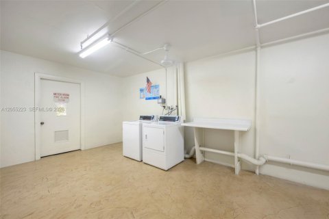 Copropriété à louer à Boca Raton, Floride: 2 chambres, 78.04 m2 № 2172672 - photo 24