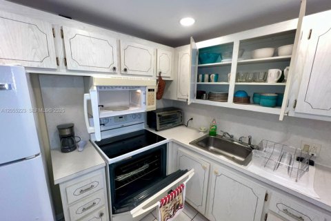 Copropriété à louer à Boca Raton, Floride: 2 chambres, 78.04 m2 № 2172672 - photo 7