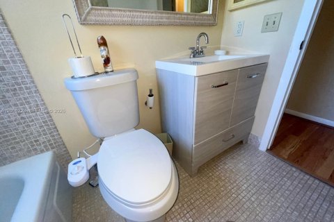 Copropriété à louer à Boca Raton, Floride: 2 chambres, 78.04 m2 № 2172672 - photo 12