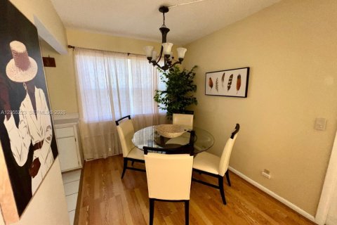 Copropriété à louer à Boca Raton, Floride: 2 chambres, 78.04 m2 № 2172672 - photo 4