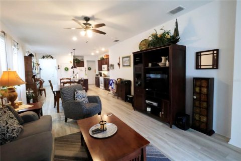 House in Ocala, Florida 2 bedrooms, 146.69 sq.m. № 1718783 - photo 9