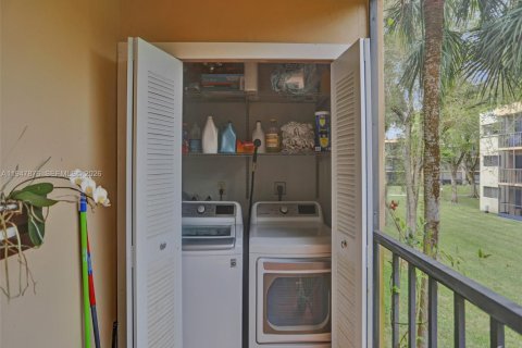 Condominio en venta en Miami, Florida, 2 dormitorios, 91.51 m2 № 2007797 - foto 23