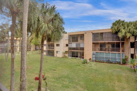 Condominio en venta en Miami, Florida, 2 dormitorios, 91.51 m2 № 2007797 - foto 24