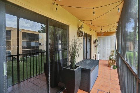 Condominio en venta en Miami, Florida, 2 dormitorios, 91.51 m2 № 2007797 - foto 22