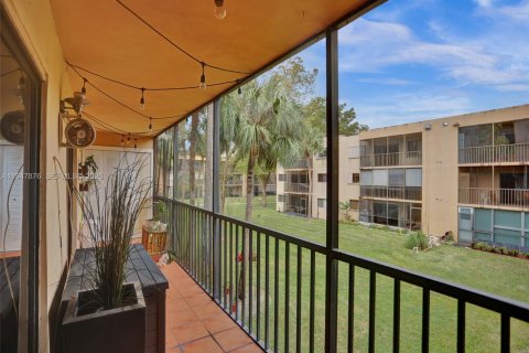 Condominio en venta en Miami, Florida, 2 dormitorios, 91.51 m2 № 2007797 - foto 21