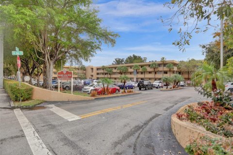 Condominio en venta en Miami, Florida, 2 dormitorios, 91.51 m2 № 2007797 - foto 26