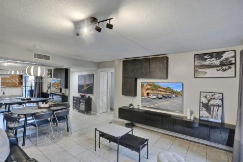 Condominio en venta en Miami, Florida, 2 dormitorios, 91.51 m2 № 2007797 - foto 7
