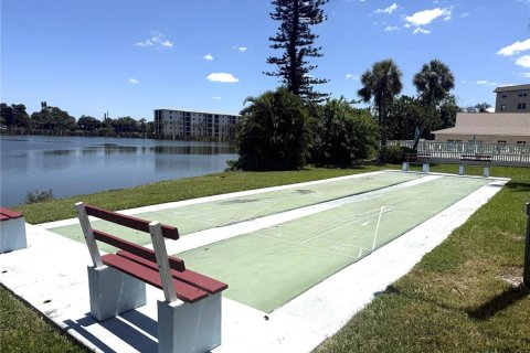 Condo in Bradenton, Florida, 2 bedrooms № 2198156 - photo 24