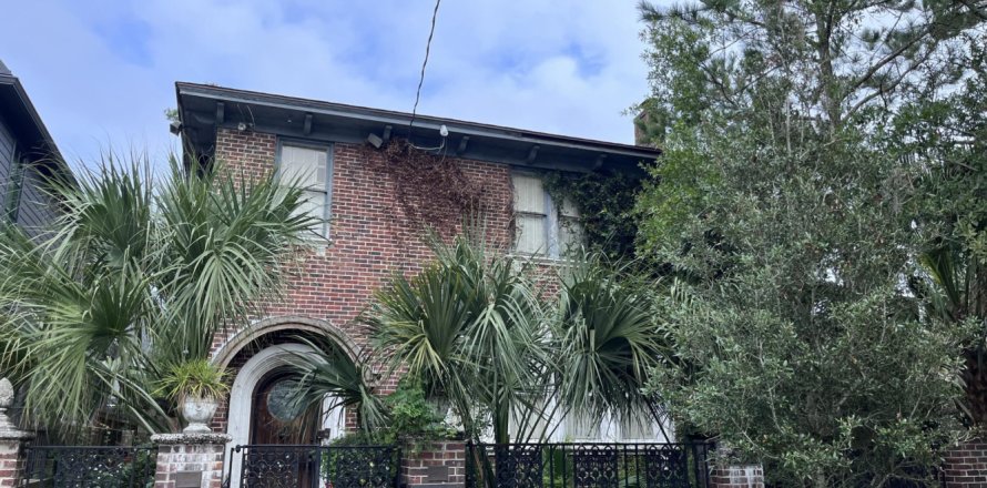 House in Jacksonville, Florida 3 bedrooms, 259.75 sq.m. № 841011